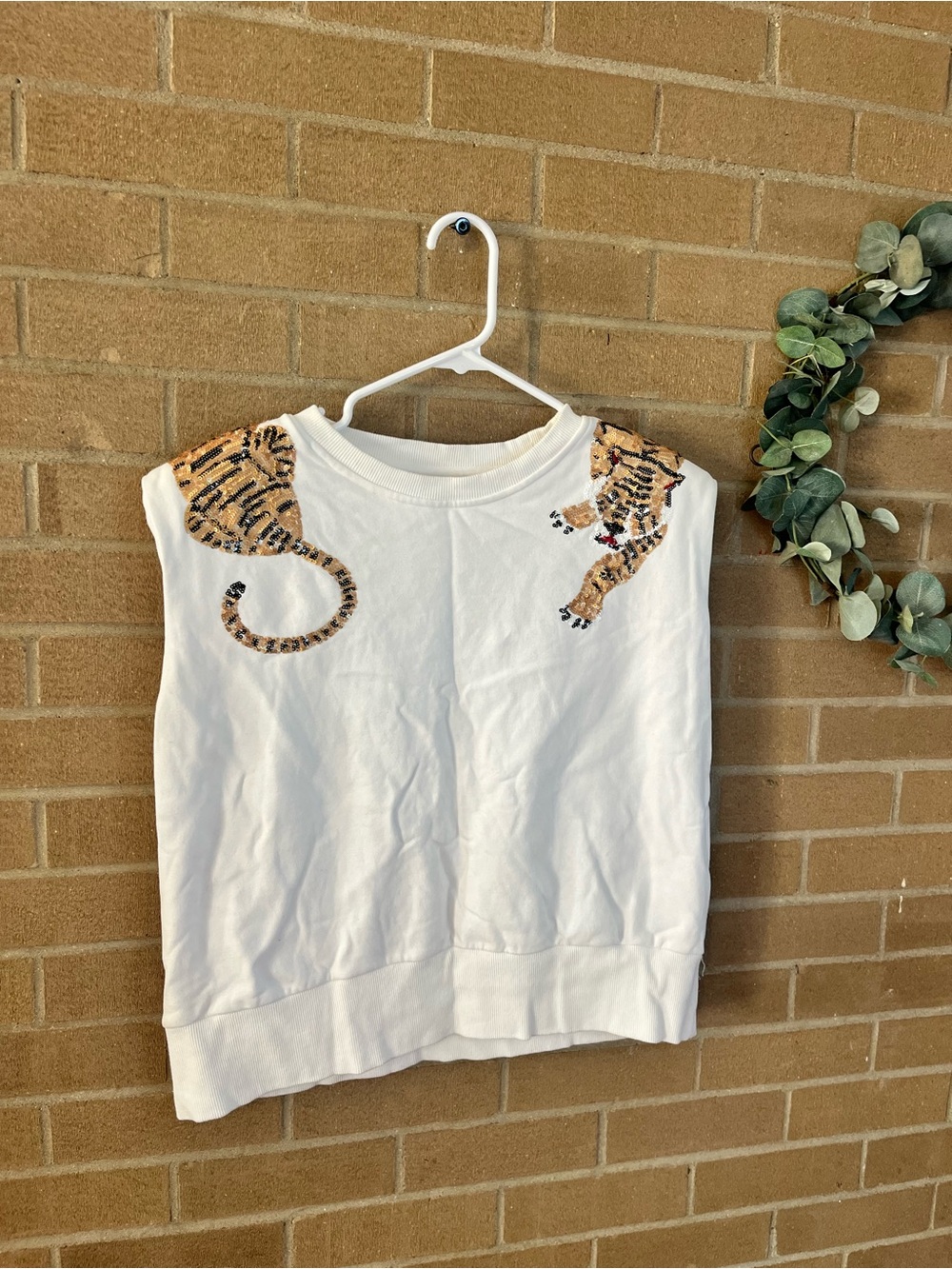 QUEEN OF SPARKLES White Sleeveless Top with Sequin Tiger Shoulders - Picture 3 of 4